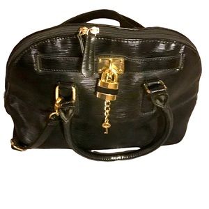 EUC Apt 9 Black Purse with Removable Shoulder Strap